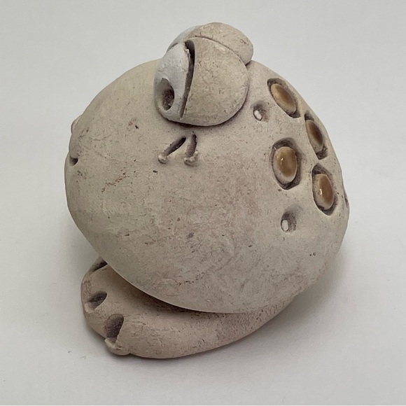 Miniature Cute Pottery Frog Tongue Out - Picture 9 of 10